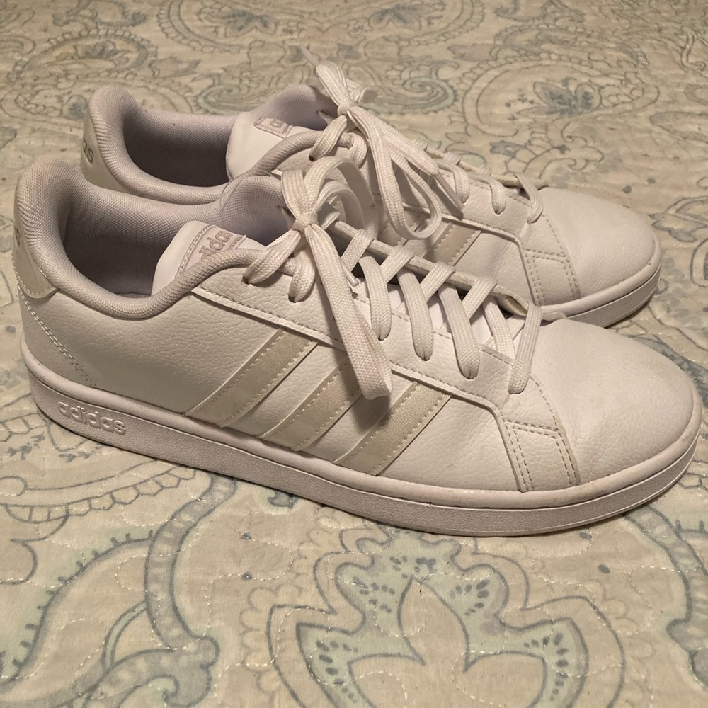 Adidas Grand Court white size 10 worn twice
